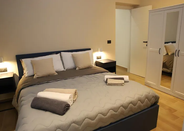 Nica カターニア